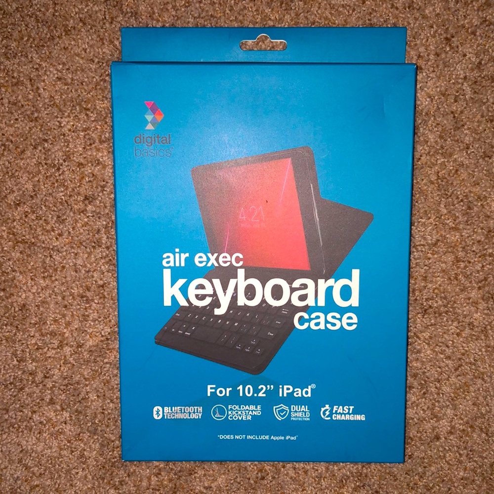 Air exec keyboard case for 10.2 iPad. Brand new still in the box.
